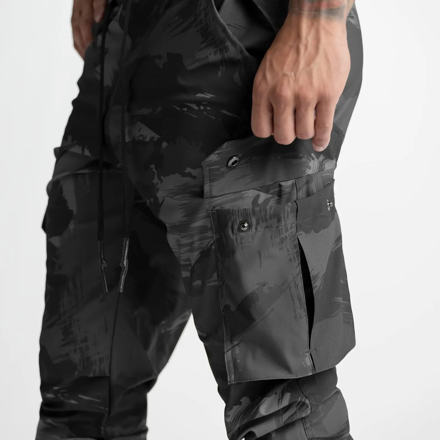DIOTSR Mens Lightweight Joggers Pants, Cargo Athletic Sweatpants for Men, Slim Workout Pants with Pockets