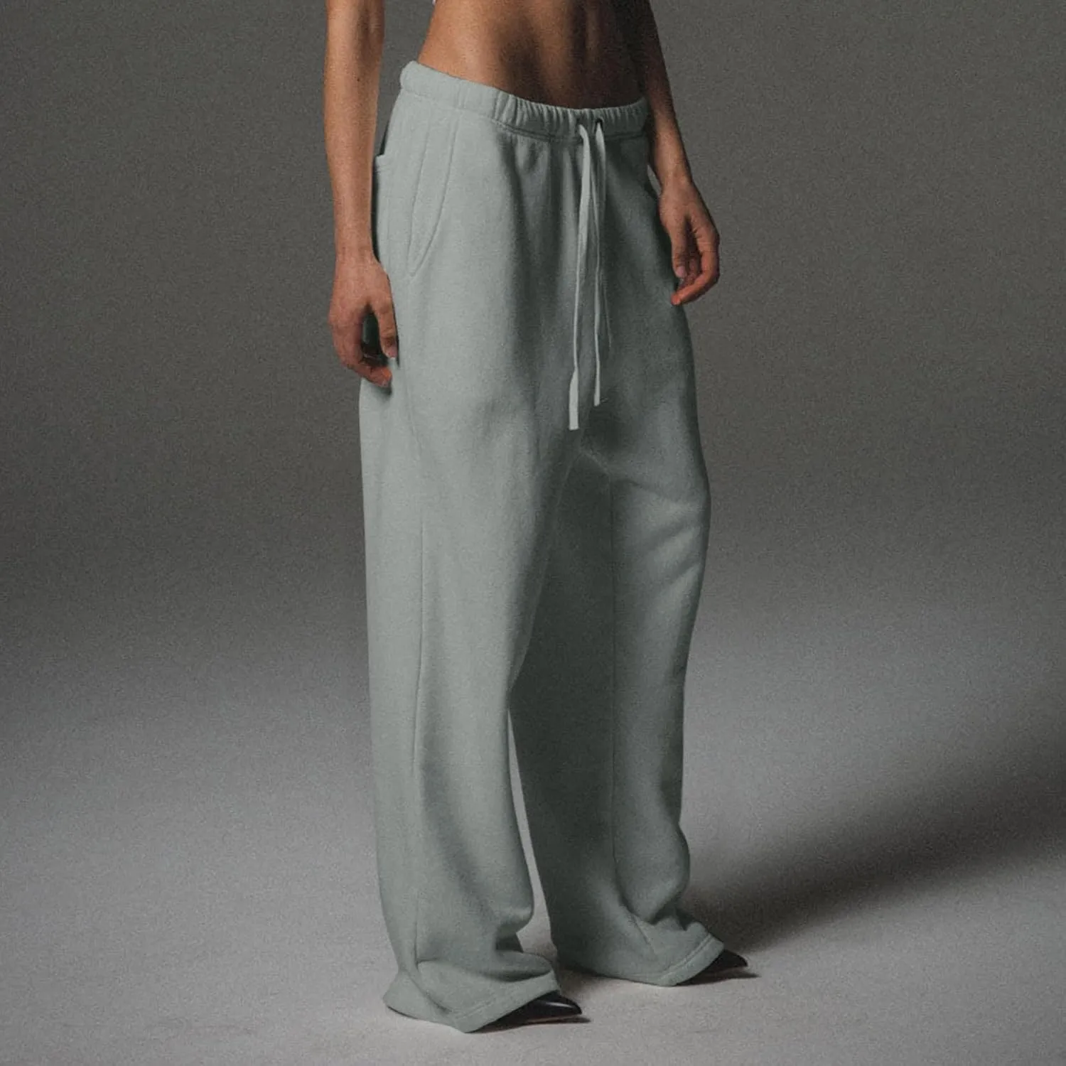 Fleece Sweatpants Women Y2k Baggy Wide Leg Lounge Pants Loose Fit Low Rise Sweatpants with Pockets Athletic Pants