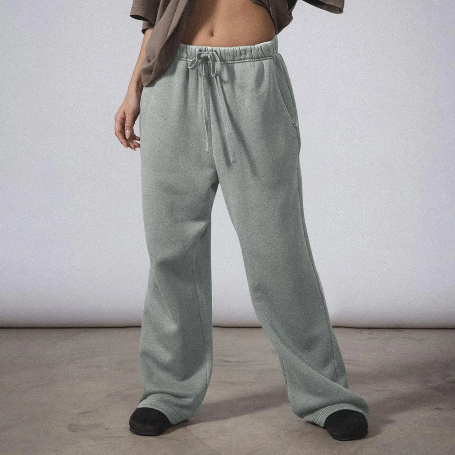 Fleece Sweatpants Women Y2k Baggy Wide Leg Lounge Pants Loose Fit Low Rise Sweatpants with Pockets Athletic Pants