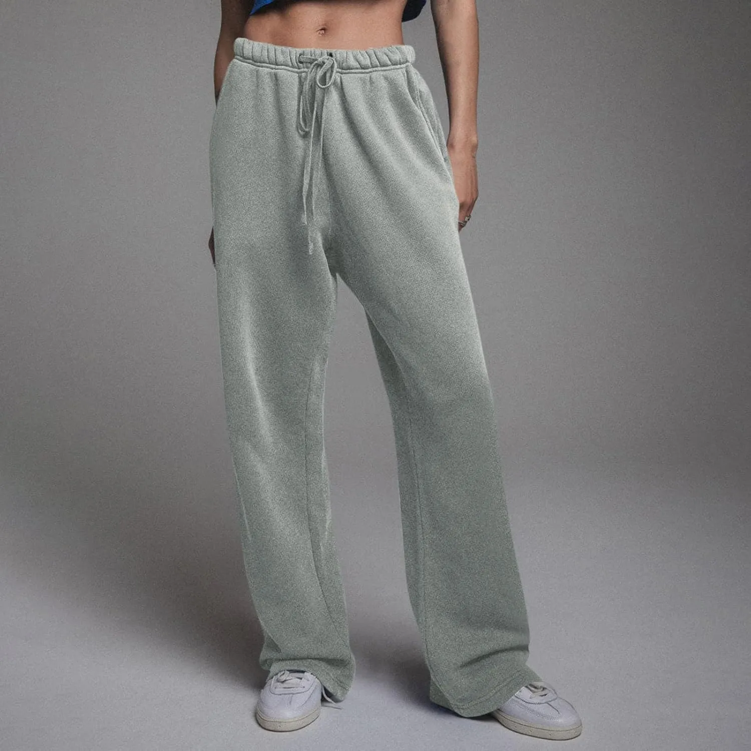Fleece Sweatpants Women Y2k Baggy Wide Leg Lounge Pants Loose Fit Low Rise Sweatpants with Pockets Athletic Pants