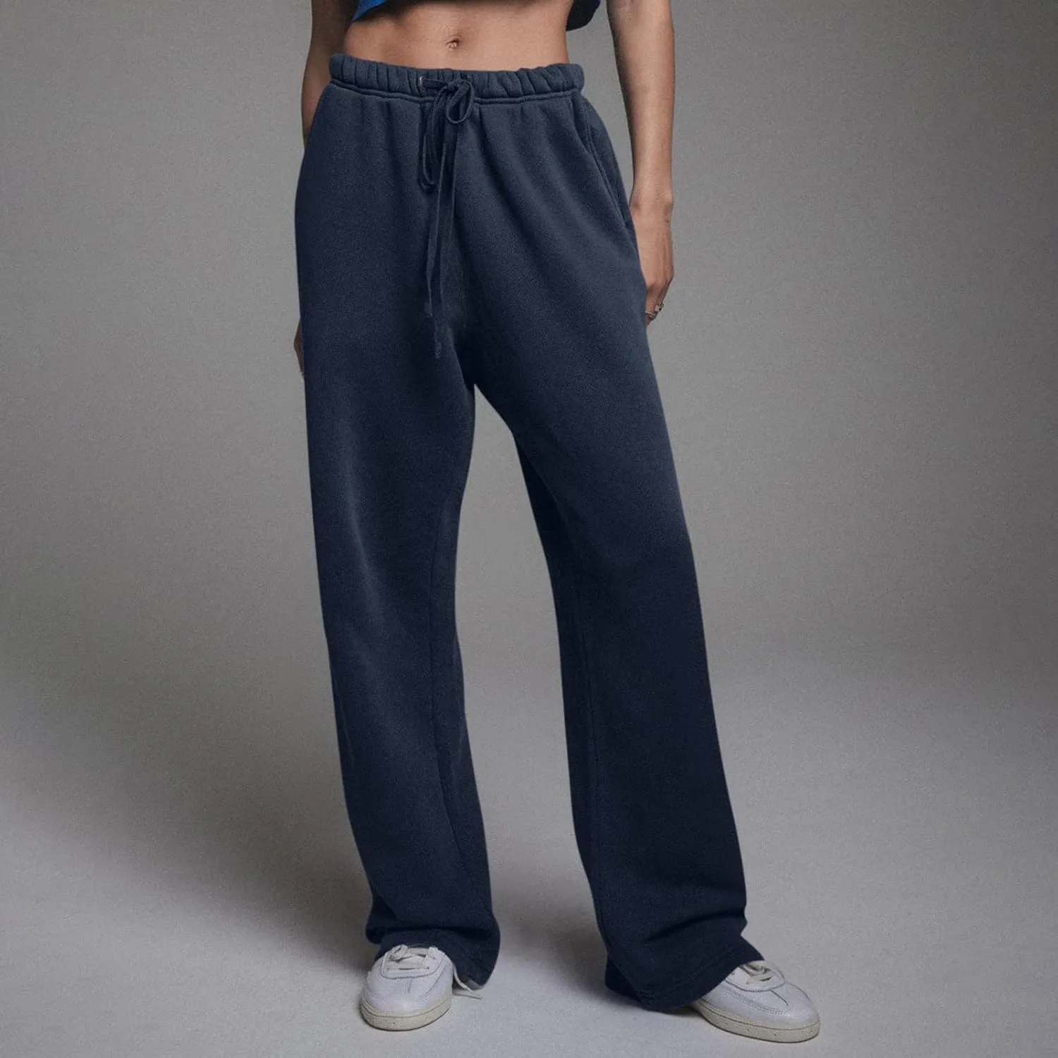 Fleece Sweatpants Women Y2k Baggy Wide Leg Lounge Pants Loose Fit Low Rise Sweatpants with Pockets Athletic Pants