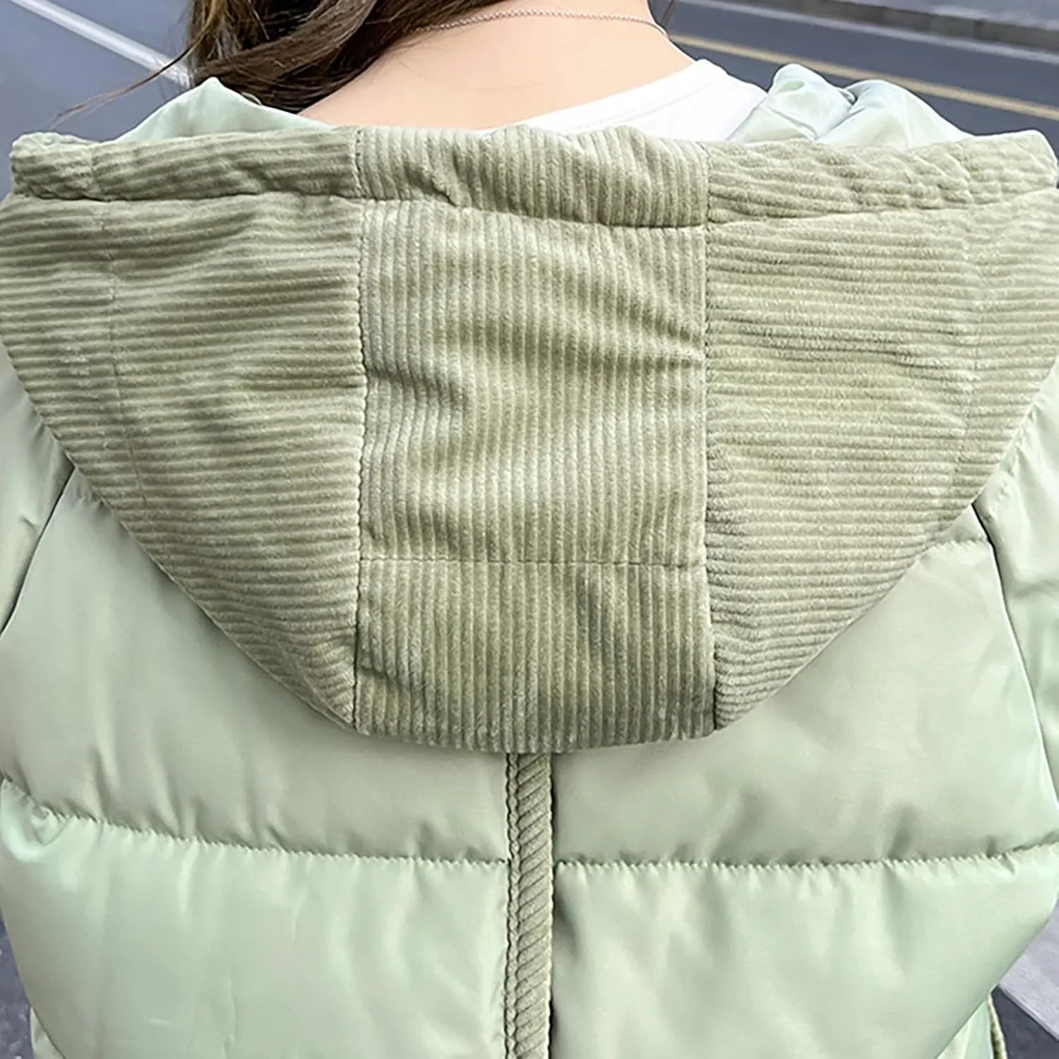 Long Winter Puffer Coat for Women Hooded Down Jacket With Pockets Waterproof Thick Quilted Maxi Puffer Parka Coat