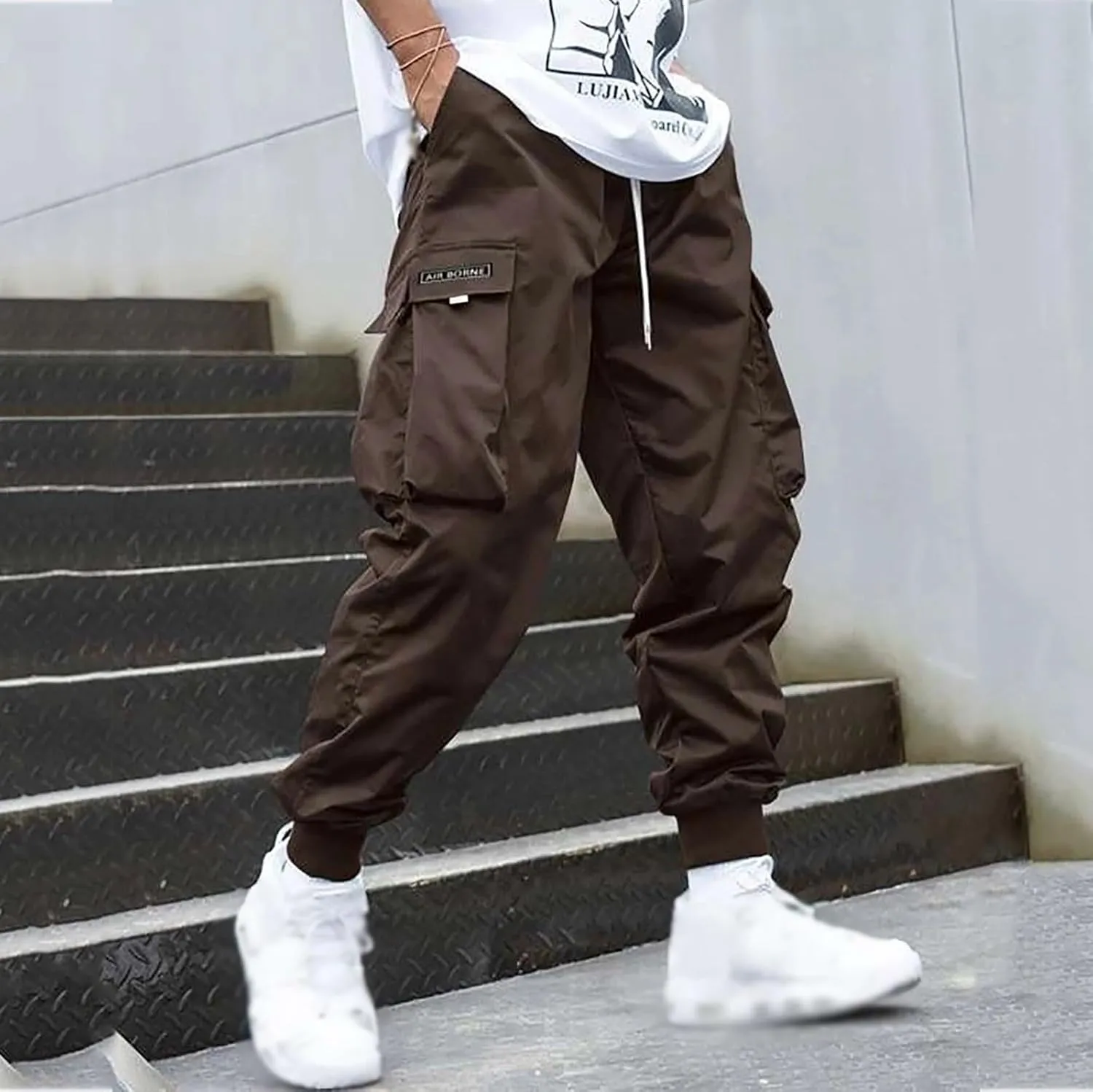 Men's Streetwear Cargo Pants Casual Drawstring Elastic Waist Baggy Sweatpants Techwear Joggers with Flap Pockets
